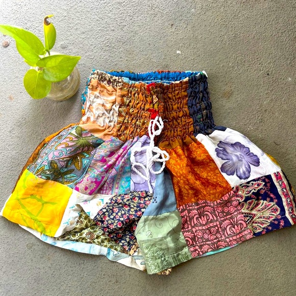 SILK SHORT 🩳 - Picture 1 of 4